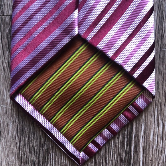 BCBG Attitude Tie - Picture 4 of 9